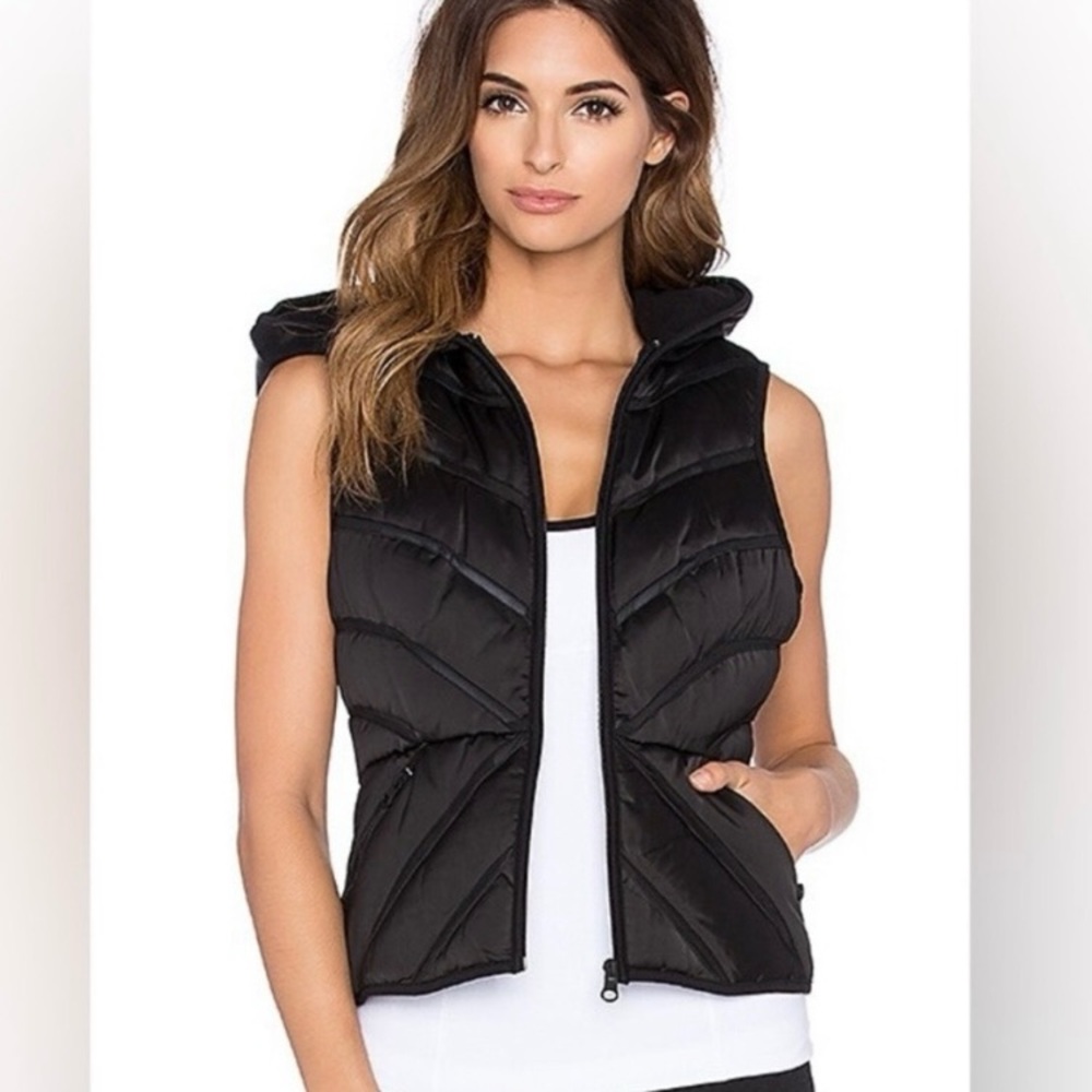 Blanc Noir - Mesh Insert Puffer Vest - Black - Size Small - Great Shape - Picture 6 of 17